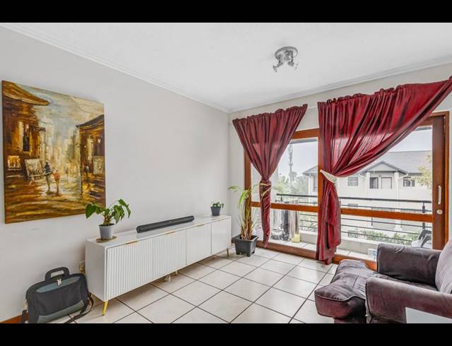 1 BEDROOM APARTMENT FOR SALE IN LONEHILL